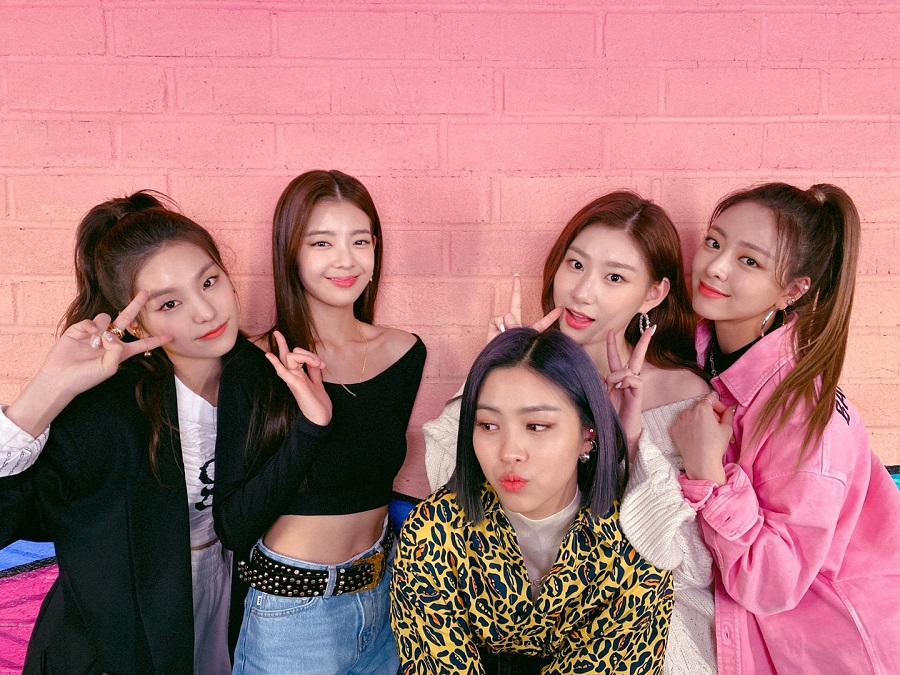 Yuna's Debüt mit ITZY