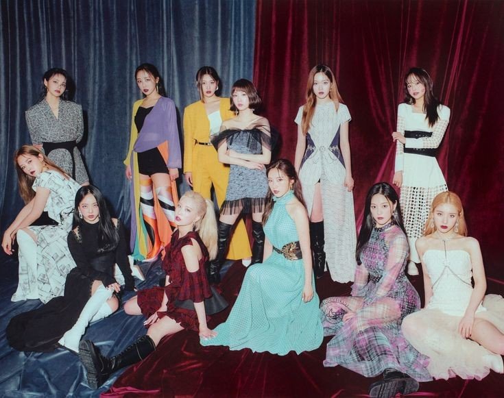HyunJin's Debüt mit LOONA