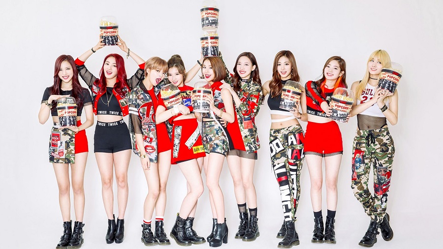 Momo's Debüt mit TWICE