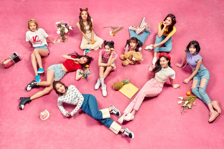 Tzuyu's Debüt mit TWICE