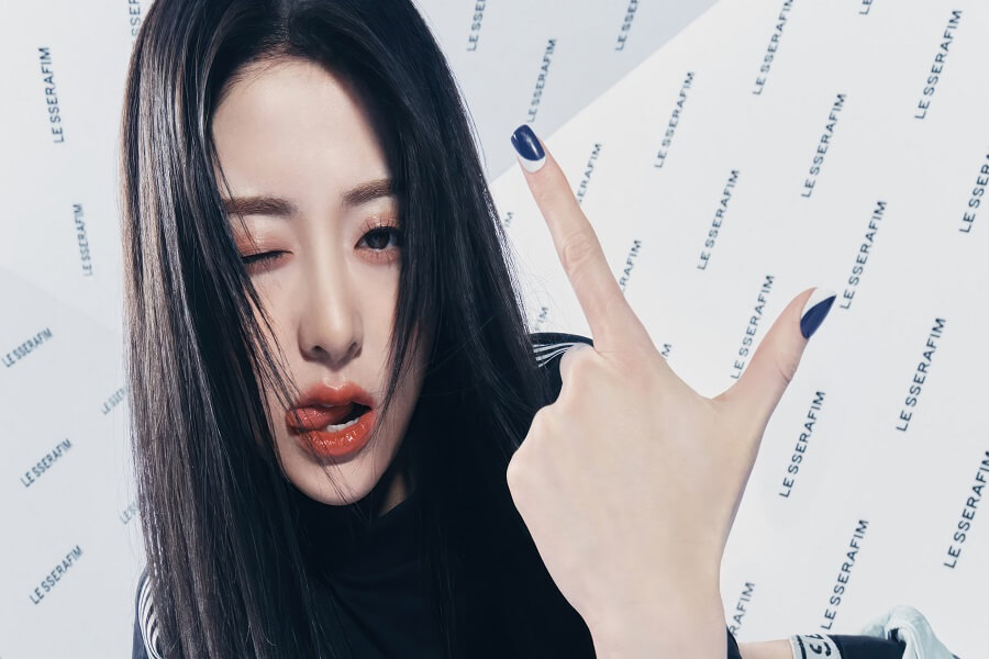 LE SSERAFIM Huh Yunjin