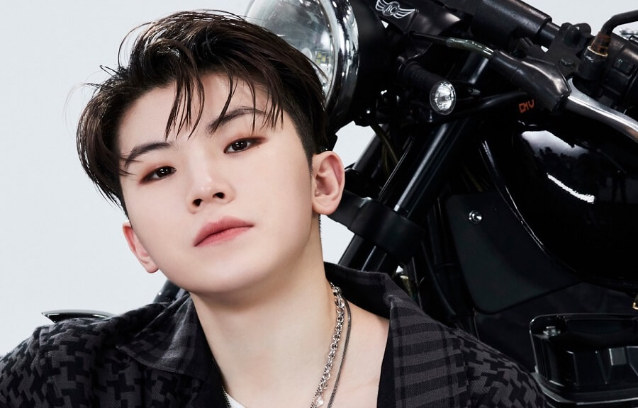 Seventeen Woozi