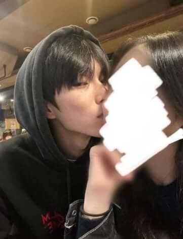 Angebliche Fotos von RIIZE's Seunghan, der seine Ex-Freundin küsst -