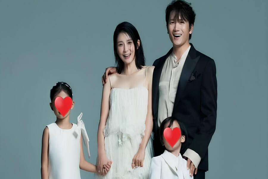 Ji Sung & Lee Bo Young teilen vor den Chuseok-Feiertagen schöne Familienfotos!