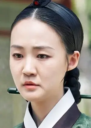 Park Ye-young (Court Lady Dong)
