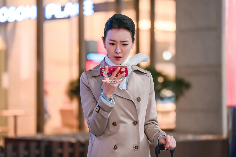Go Won-hee (Sin Na-eun)